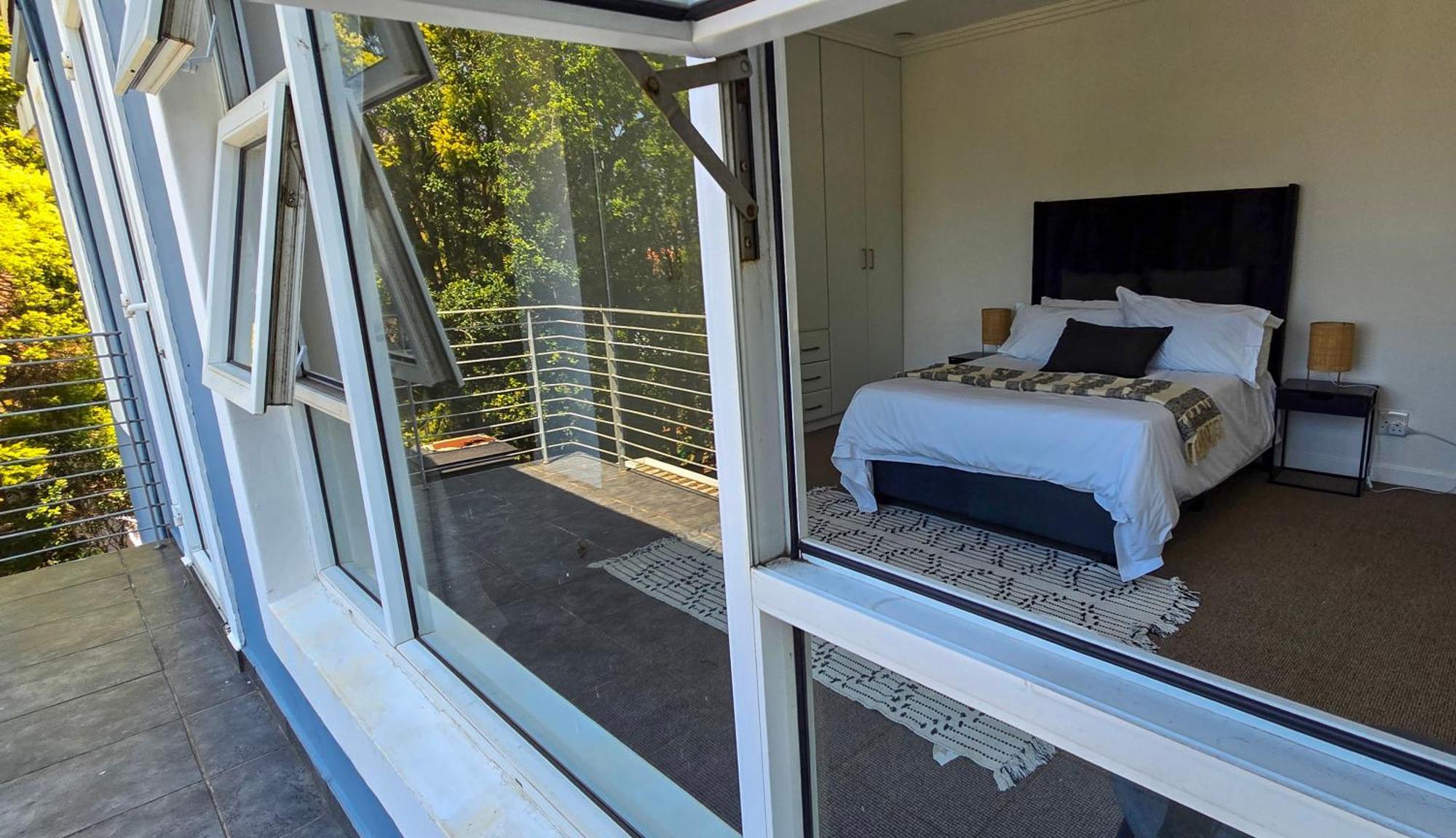 The Woodlands Escape In